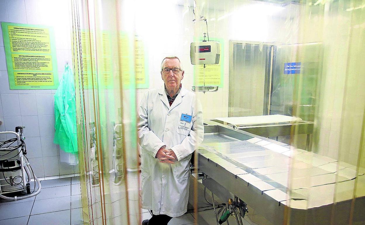 El director del Instituto vasco de Medicina Legal se jubila: «Tengo